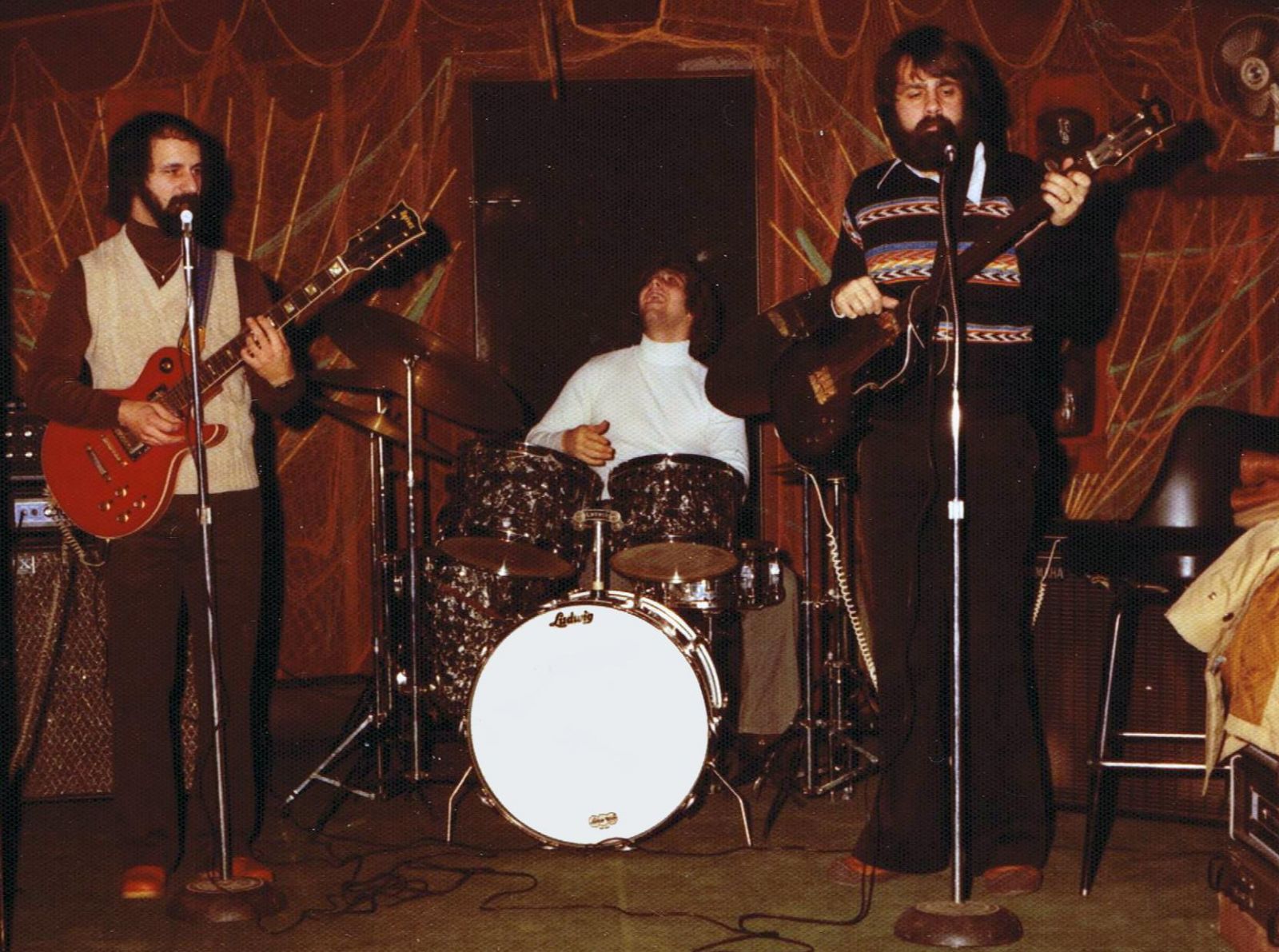 Gary France performing with Ludwig Drums 1977