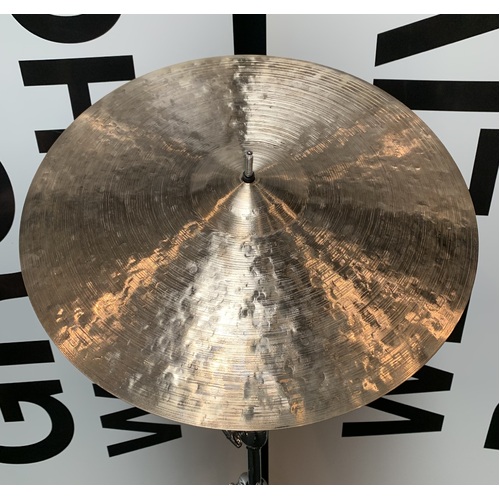 19" Pug Dark/Dry Ride